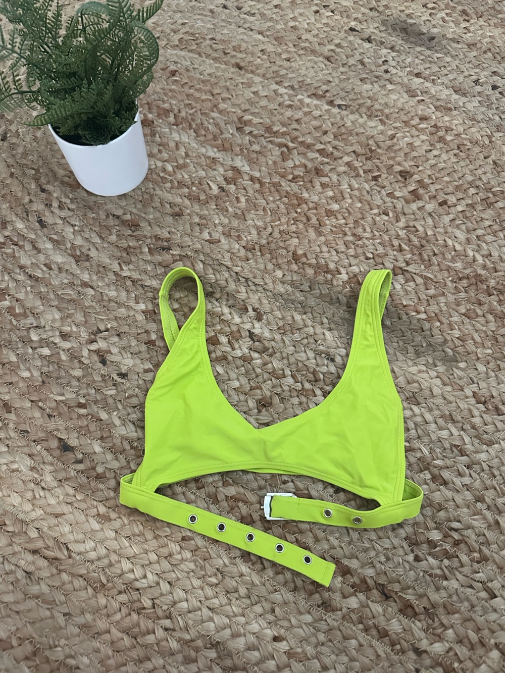 BUCKLE BIKINI TOP
